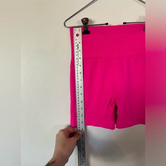 Ziya Hustle Compression Shorts Hot Pink - Picture 5 of 9